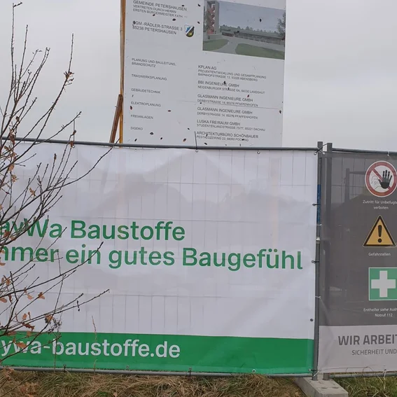 Bautafel (3).jpg