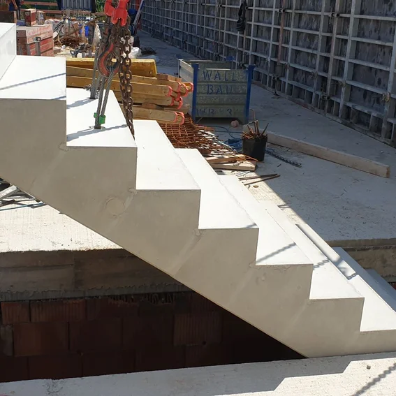 2021 KW30 Treppe (23).jpg